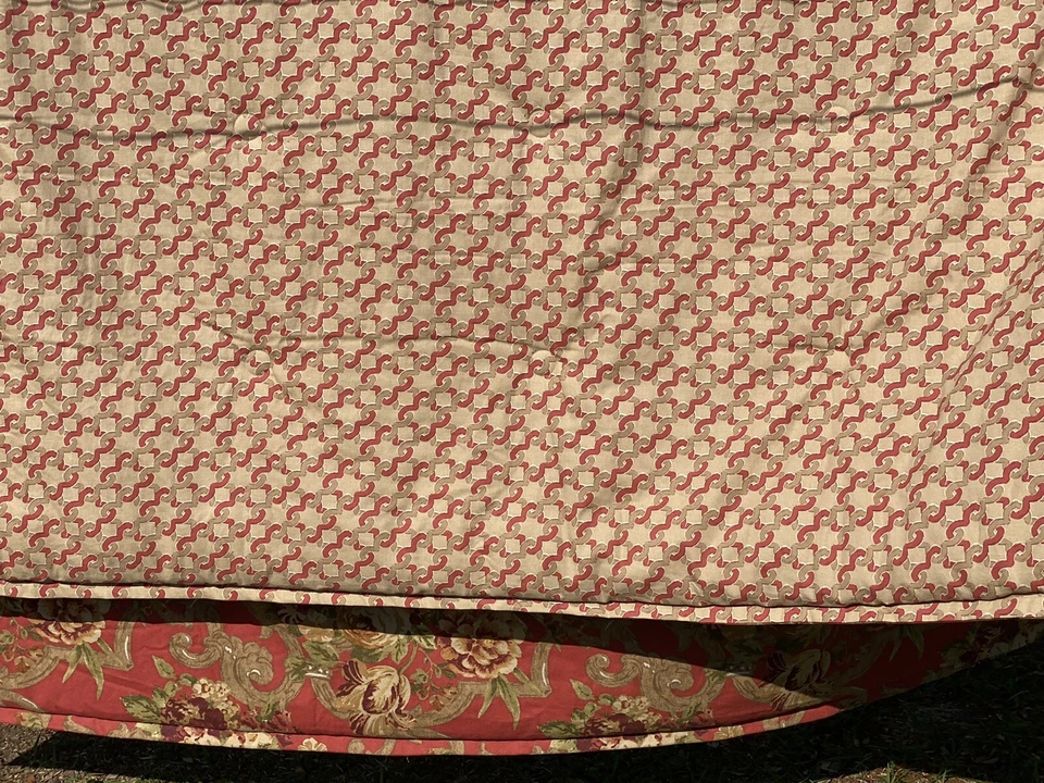 Edredón Rose Tree Queen ALGODÓN Coral Floral Brida Reversible 99”W X 98”L En muy buena condición Foto 2 de 4