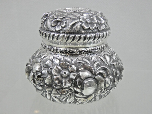 GORGEOUS ANTIQUE BALTIMORE STIEFF STERLING SILVER TEA CADDY Hand Chased Repousse - Picture 4 of 21