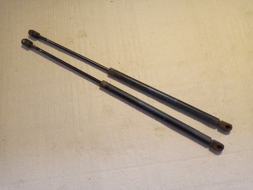 Opel Corsa B - 2x Dämpfer Halter Heckklappe 9038870724478