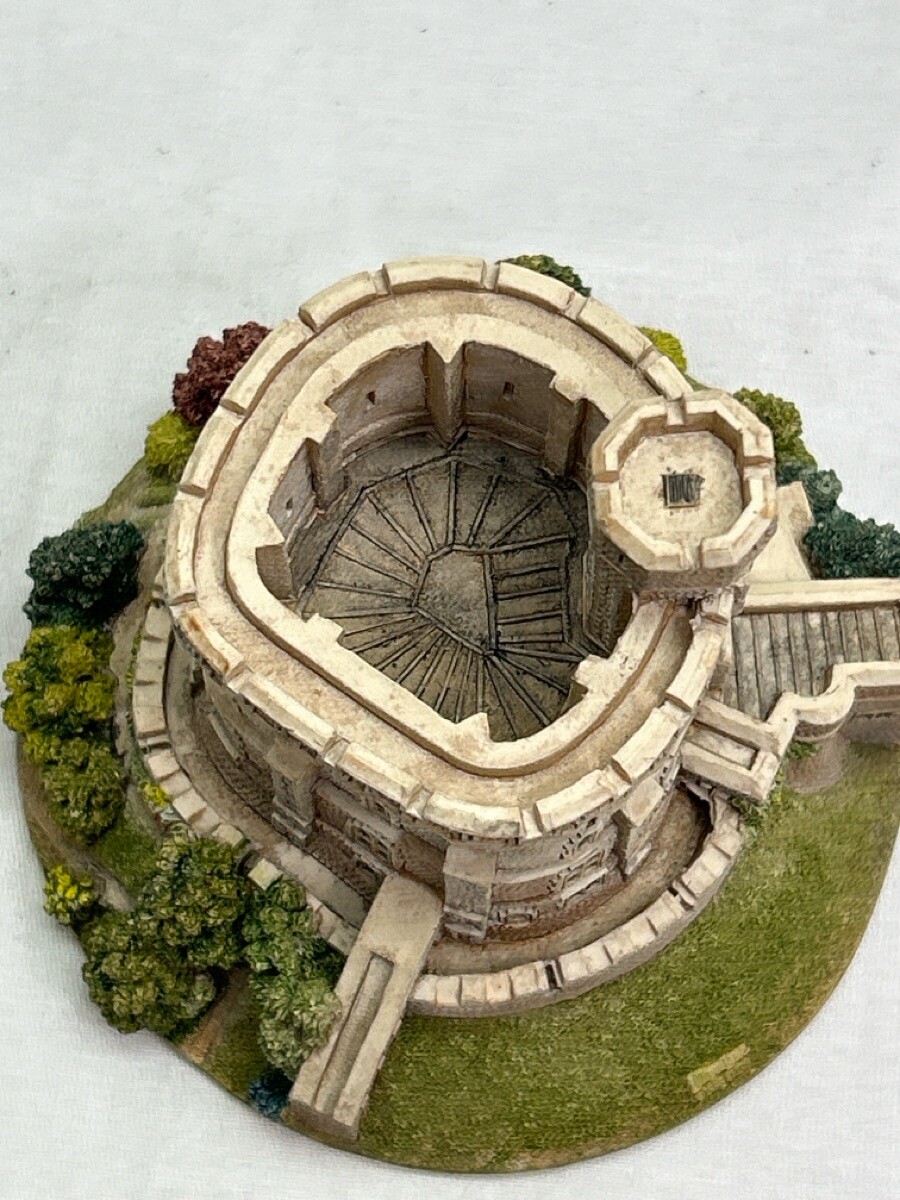 Lilliput Lane Britain's Heritage ROUND TOWER - WINDSOR CASTLE