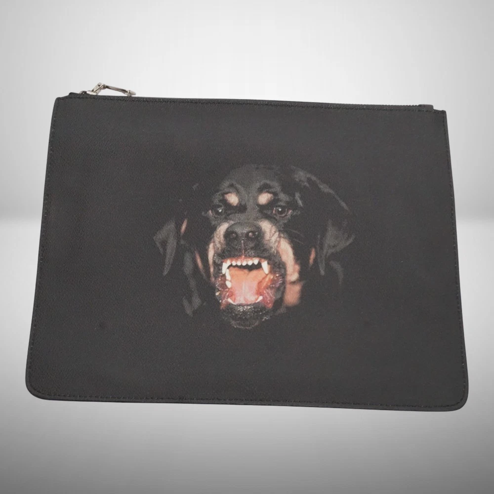 Givenchy — Givenchy Rottweiler Print Clutch Bag Black Dog print Leather Auth Second bag