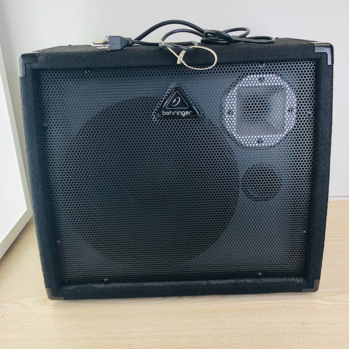 Behringer ULTRATONE K900FX Ultra-Flexible 90W PA System / Keyboard