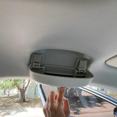 For VW Teramont/T-ROC/Tharu/C-TREK Auto Car Sunglasses Holder Glasses Case
