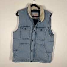Levi s Men M Blue Light Wash Denim Sherpa Collar Utility Quilted Vest NWT