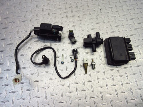2013 12-16 Kawasaki Ninja 650 EX650R TPS Actuator Fuse Box Speed Temp Sensors