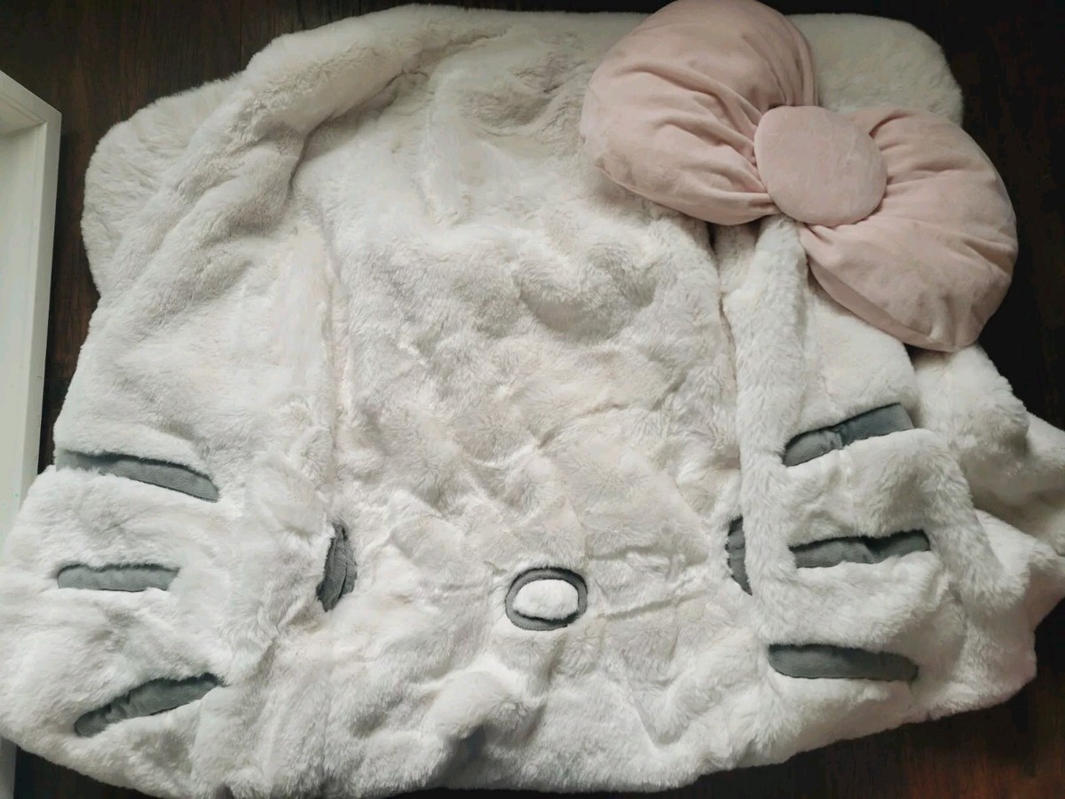 Pottery Barn Teen Hello Kitty® LARGE 41