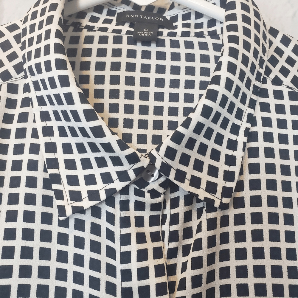ANN TAYLOR Windowpane Pattern Button-down Blouse - image 5