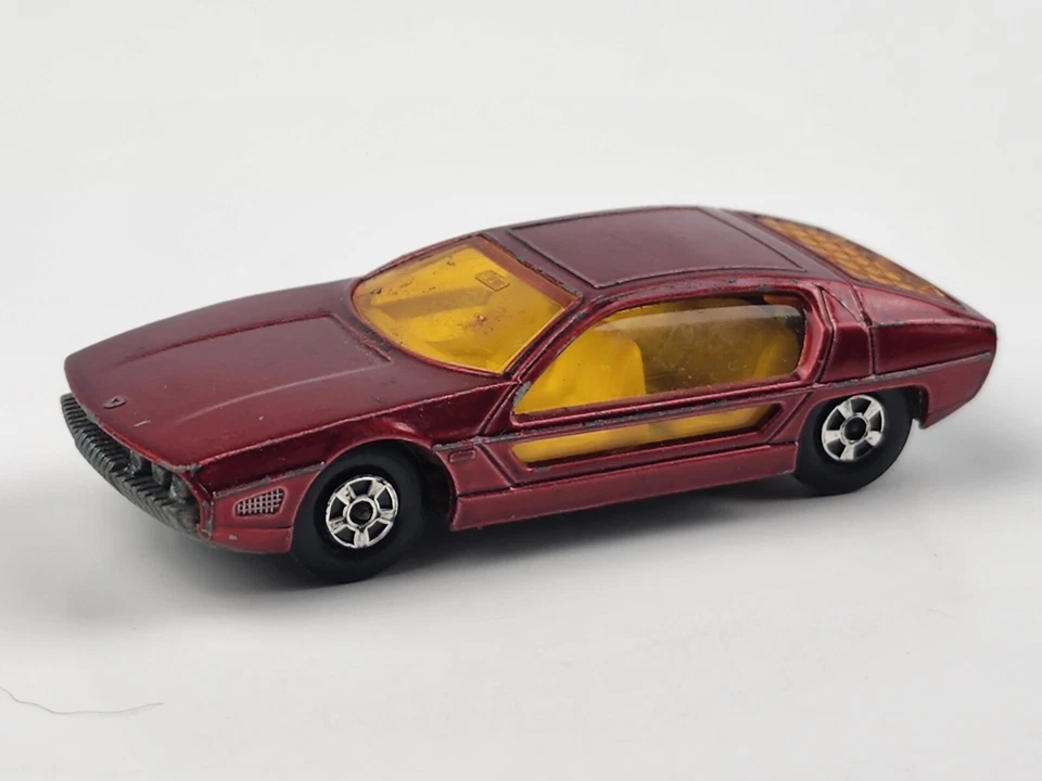 Vintage Matchbox Lesney Lamborghini Marzal No. 20 Maroon Color Pretty Nice! - Image 3 of 4