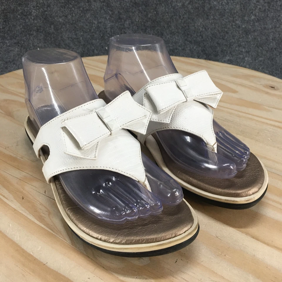 Sandalias LifeStride para mujer 7,5 M Ilsa tanga blancas imitación cuero puntera-poste confort Foto 3 de 4