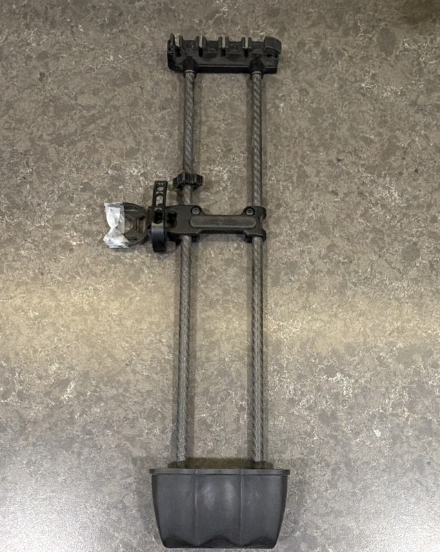Tight Spot 5 Arrow Quiver