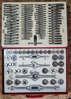 METRIC Code 74840 1100 110PC Tungsten Tap & Die Set Metric Thread Hardly Used