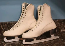 Vintage 1960s Brookfield Women’s White Ice Figure Skates - Winter Decor - Prop