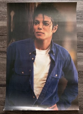 MICHAEL  JACKSON POSTER 24  x 36 .  Will ship in a tube.   Model 2C40500 1987