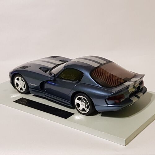 1/18 scale 2000 Dodge Viper GTS Coupe V10 Ltd edition diecast model car - Picture 8 of 20