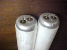 VINTAGE FLUORESCENT LIGHTS GE 15 WATT COOL WHITE US MADE NOS