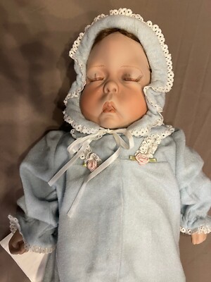 Vintage 1987 Lee Middleton Sleeping Doll  Cherish  24 Inches - 041287