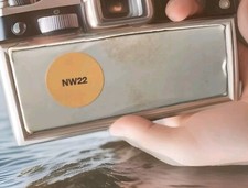 MAC Studio Fix Tech Cream to Powder Foundation 10g NW22 Box Slightly Damage Seal