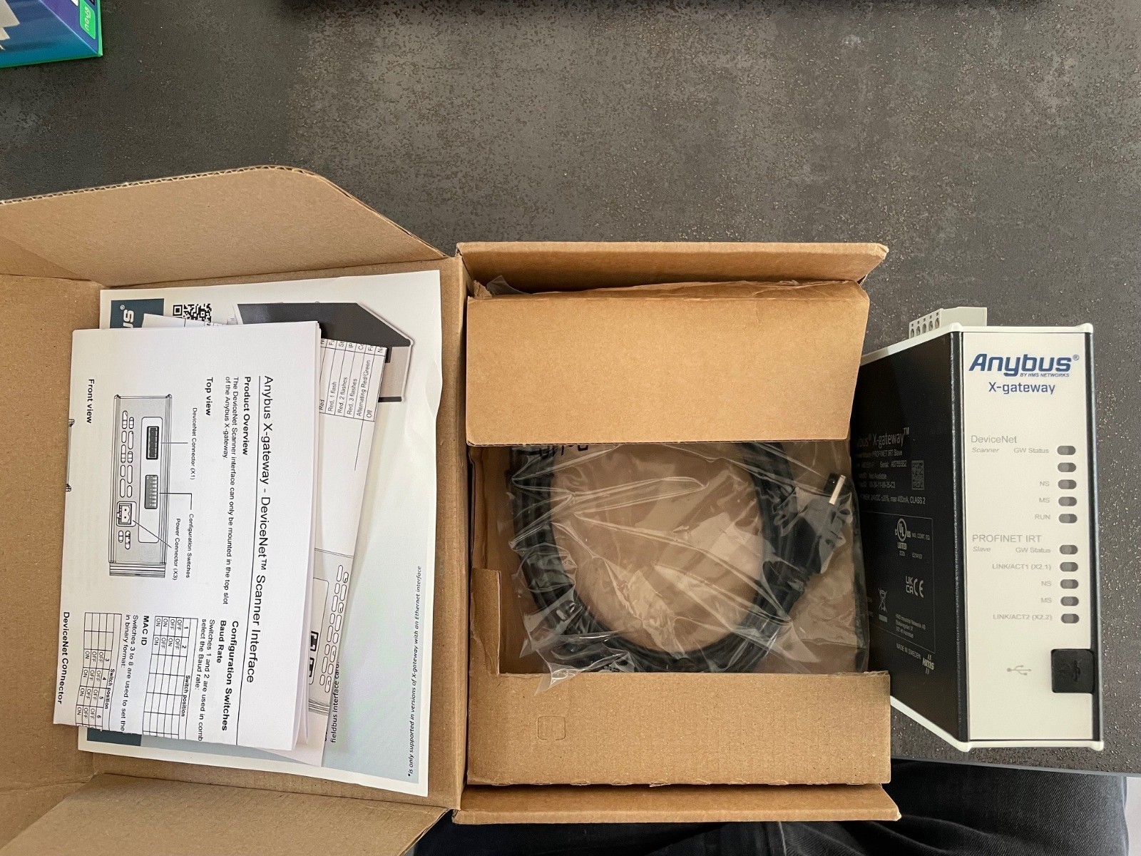 Anybus X-gateway AB7501-F résout l'incompatibilité Modbus Profibus matériel neuf d'usine