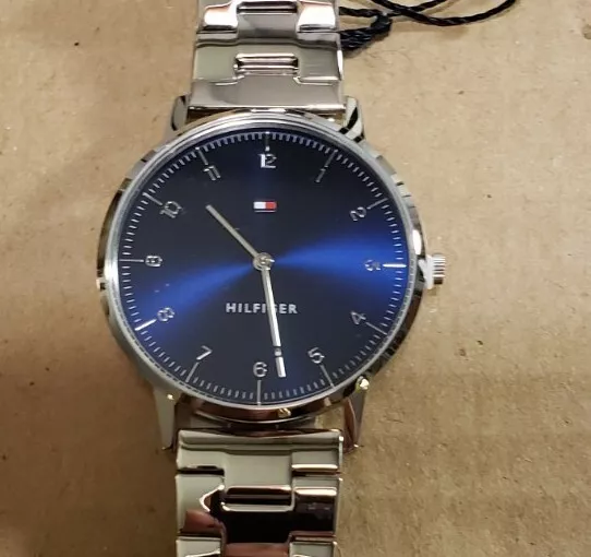TOMMY HILLFIGHER COOPER WATCH WITH 41MM NAVY BLUE FACE SILVER