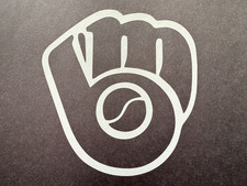 MILWAUKEE BREWERS VINYL DECAL STICKER
