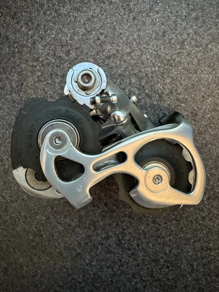 Cambio trasero Shimano Dura Ace RD-7700 9 velocidades Foto 2 de 2