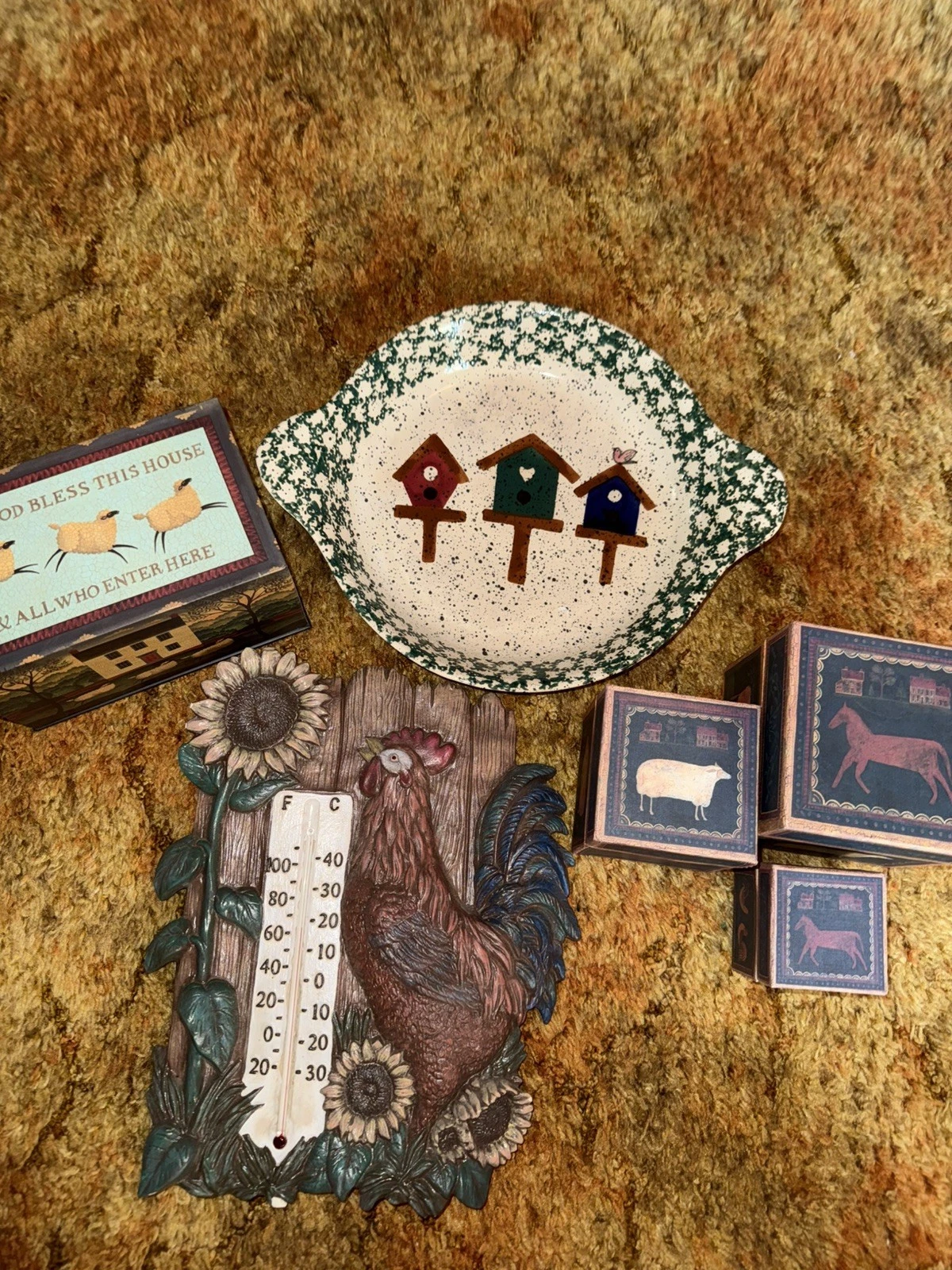 primitive decoration bundle. Pie plate, rooster, farm animals and recipe box