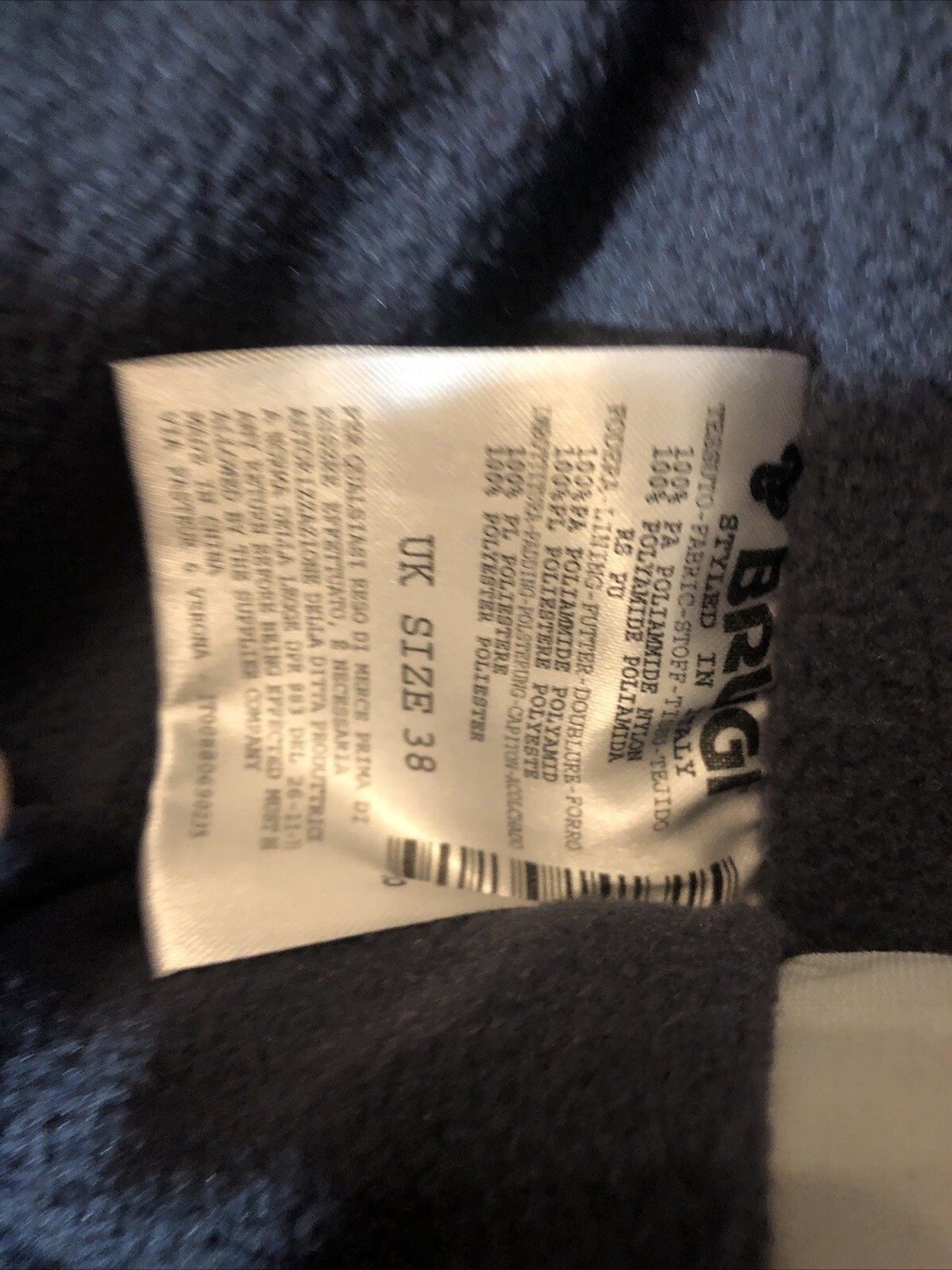 Foto 6 di 16