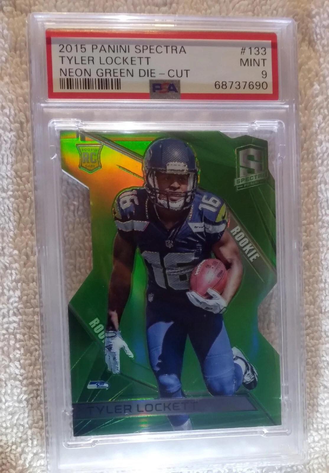 Tyler Lockett Panini Spectra #133 Neon Green Die-Cut