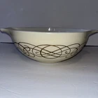 Vtg Pyrex Golden scroll Cinderella 4qt mixing  bowl #444   1959 promotional.