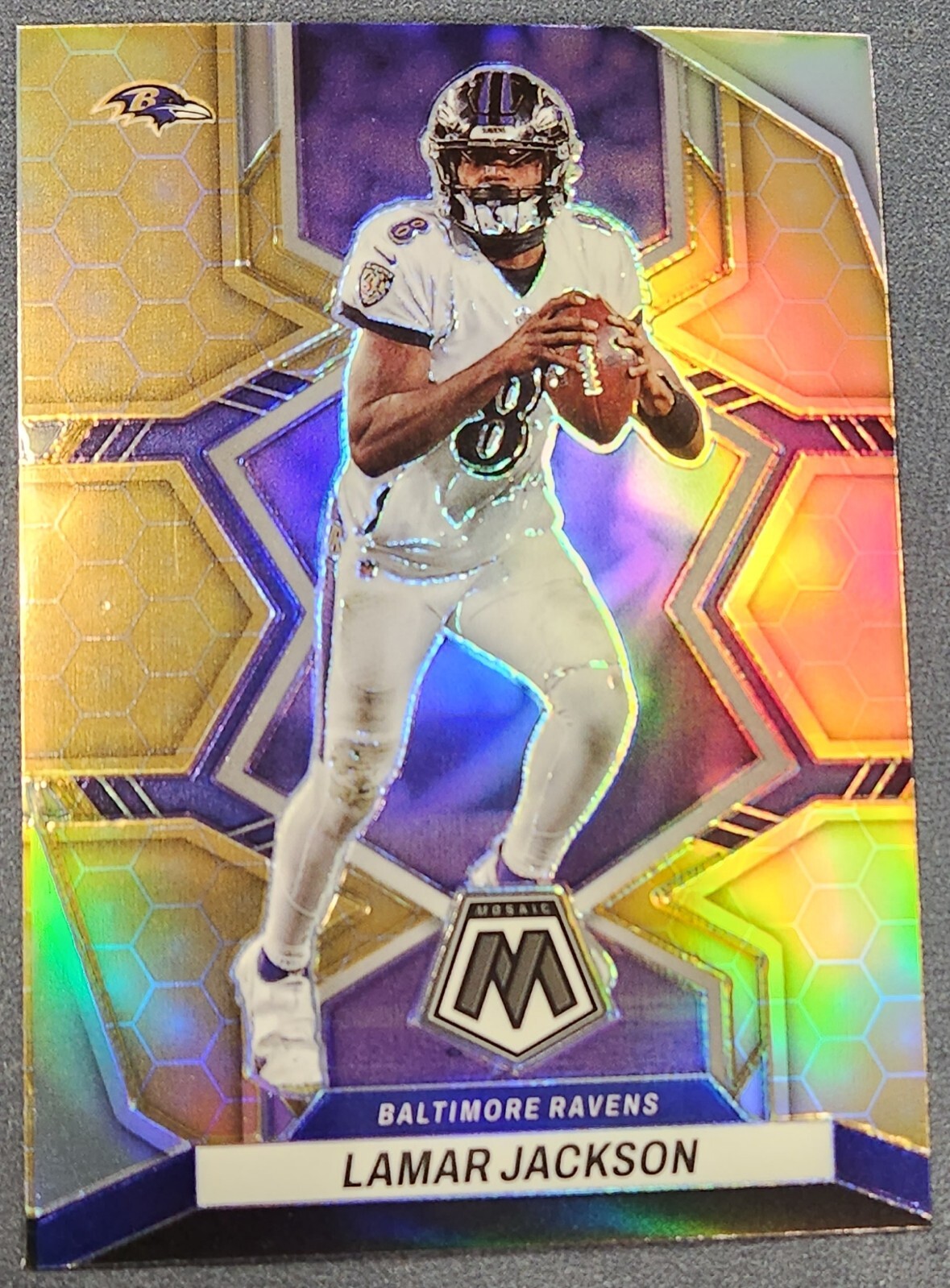 2022 PANINI MOSAIC #13 LAMAR JACKSON HONEYCOMB PRIZM SSP CASE HIT
