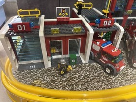Lego City Store Display #7741 #7208 #3221 Helicopter Spins, Read Description**