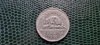5 cents 1961 ou 1962 Canada - Elizabeth II - 1er portrait - KM# 50a - Photo 1/2