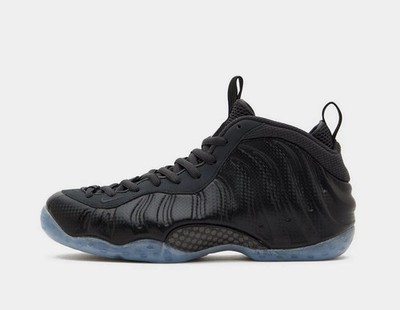 Nike Air Herren Foamposite One in Schwarz Schuhe