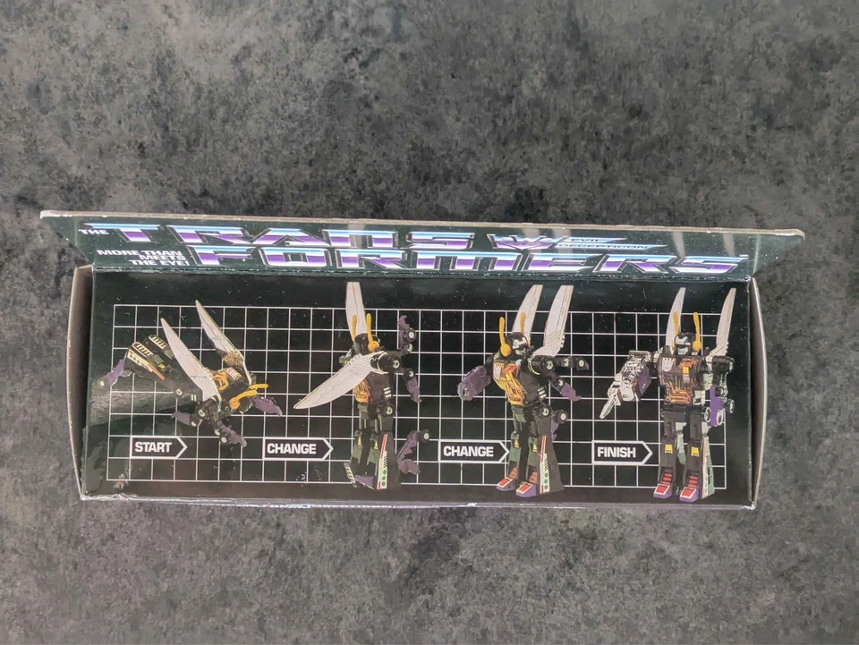 Transformers G1 Kickback Takara - Decepticons Insecticons Cavalletta Atrox - Imagen 3 de 4