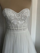 Wtoo by Watters Ivory Lace & Tulle Strapless Wedding Dress - Size 6