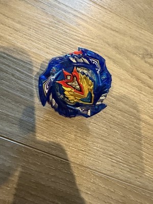 Takara Tomy Beyblade Burst ChoZ B-127 Turbo Valtryek / Cho-Z Valkyrie