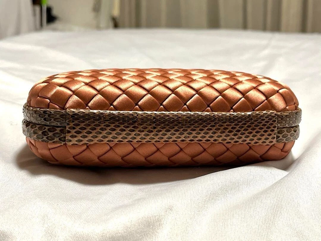 Borsa pochette BOTTEGA VENETA intrecciata nodo raso autentica GIAPPONE