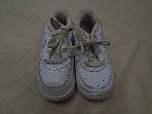 Nike Air Force 1 Low Toddler Size 8C White Athletic Shoes Sneakers DH2926-111 - Picture 2 of 8