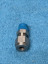 SWAGELOK  SS-400-1-2  PIPE TO TUBE STRAIGHT ADAPTER