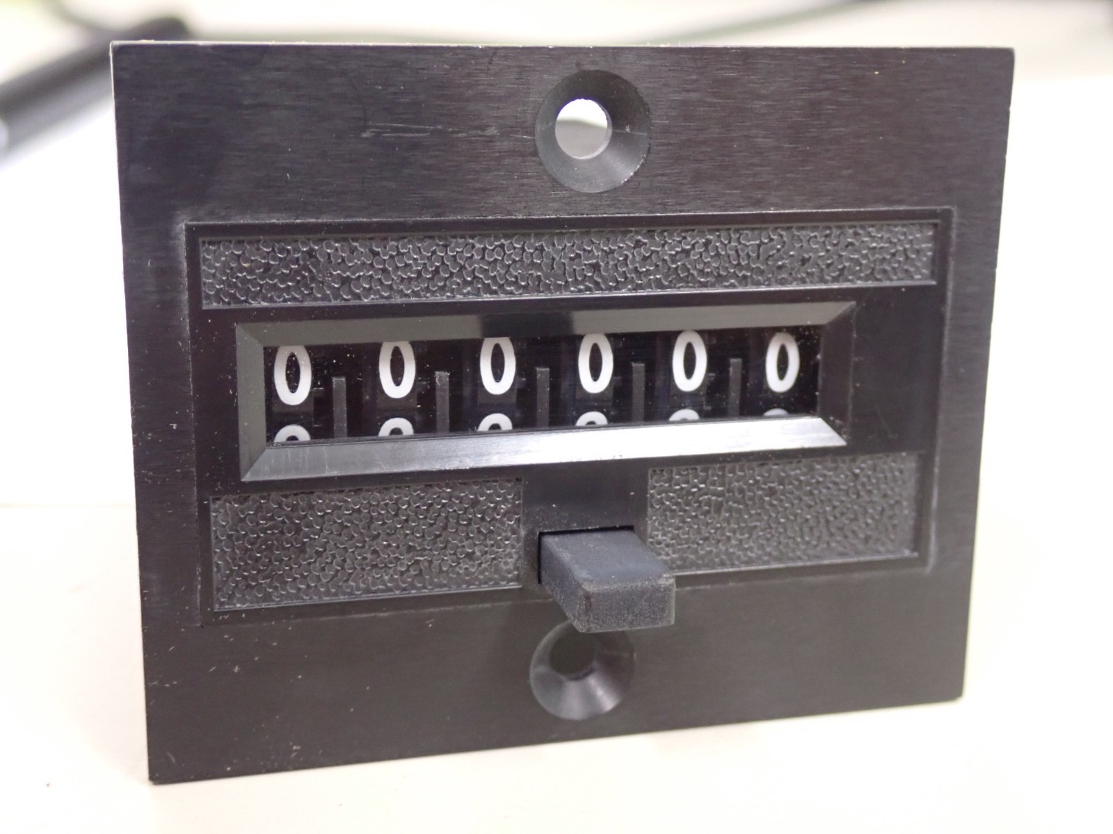 6-Y-41326402 MEQAO Eaton Miniature Electric Counter Durant New