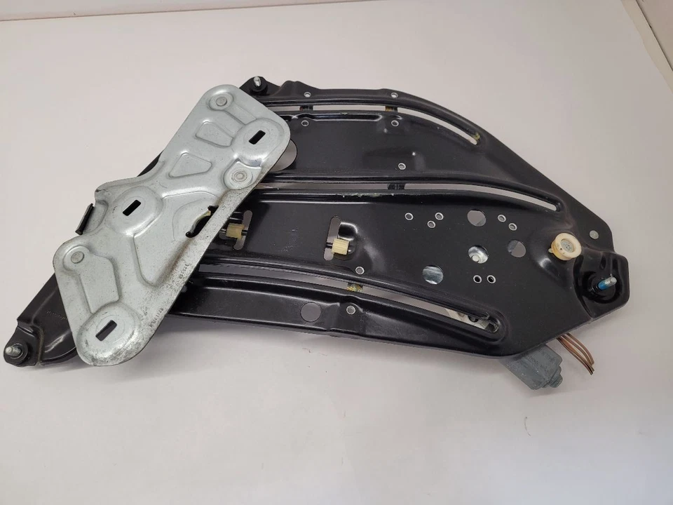 2011 - 2014 CHRYSLER 200 Driver Left Quarter Window Regulator Motor Convertible  - Image 4 of 4