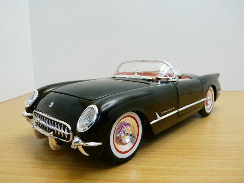 Chevrolet Corvette cabriolet 1954 noir 1/18 voiture miniature de collection diecast