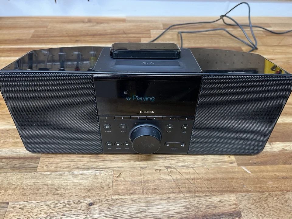 Squeezebox Boom Wi-Fi Music Player by Logitech - Image 3 of 4