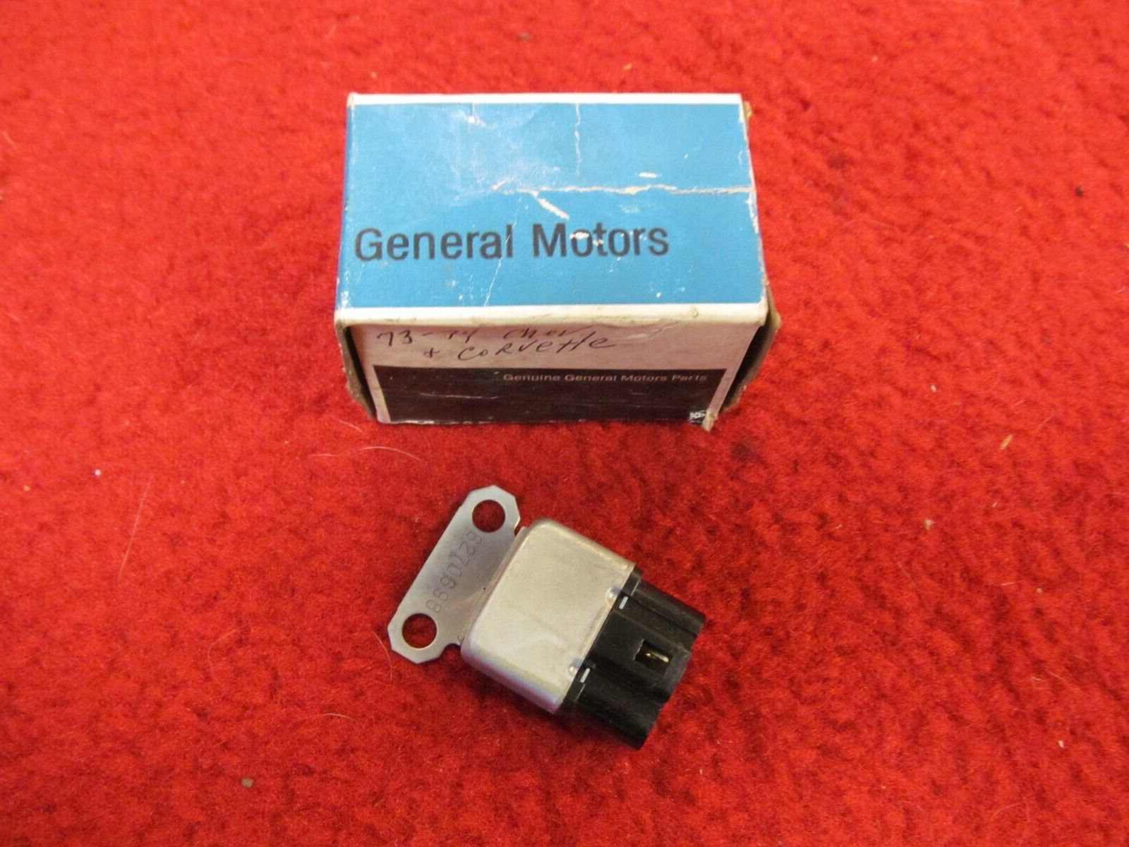 1973–1975 GM NOS Parking Brake Seat Belt Warning Spark Delay Relay # 6270698