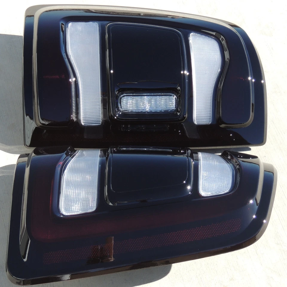 Luces traseras ahumadas Ram 2500 (2019-2024) sin LED BLIS PERSONALIZADAS Dodge tintado Foto 3 de 3
