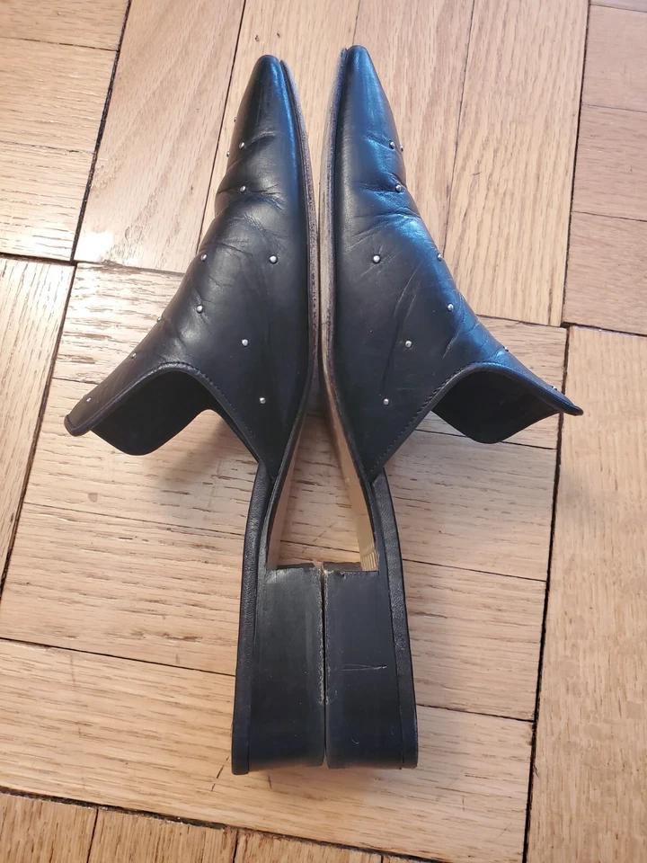 Mules Rag & Bone Luis de cuero negro con tachuelas, talla 8,5. Poco uso Foto 3 de 4