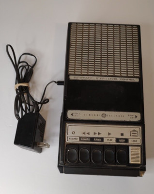 Vintage General Electric Portable Cassette Tape Recorder w cord Model 3-5014B