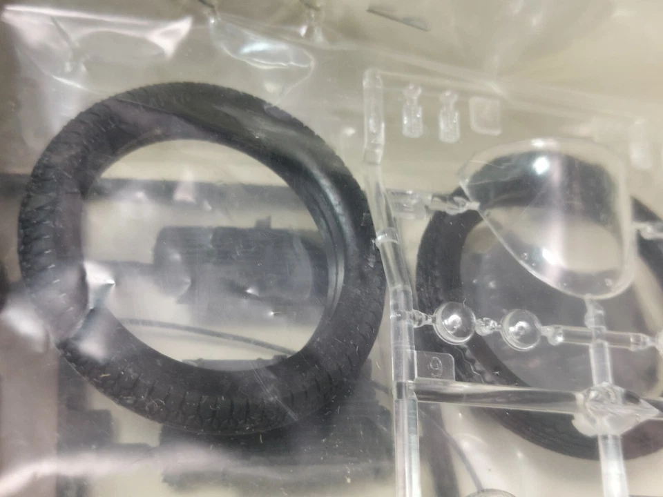 Union Model 1/15 scale Kawasaki Z1-R TC-II plastic model kit From Japan - Image 4 of 4