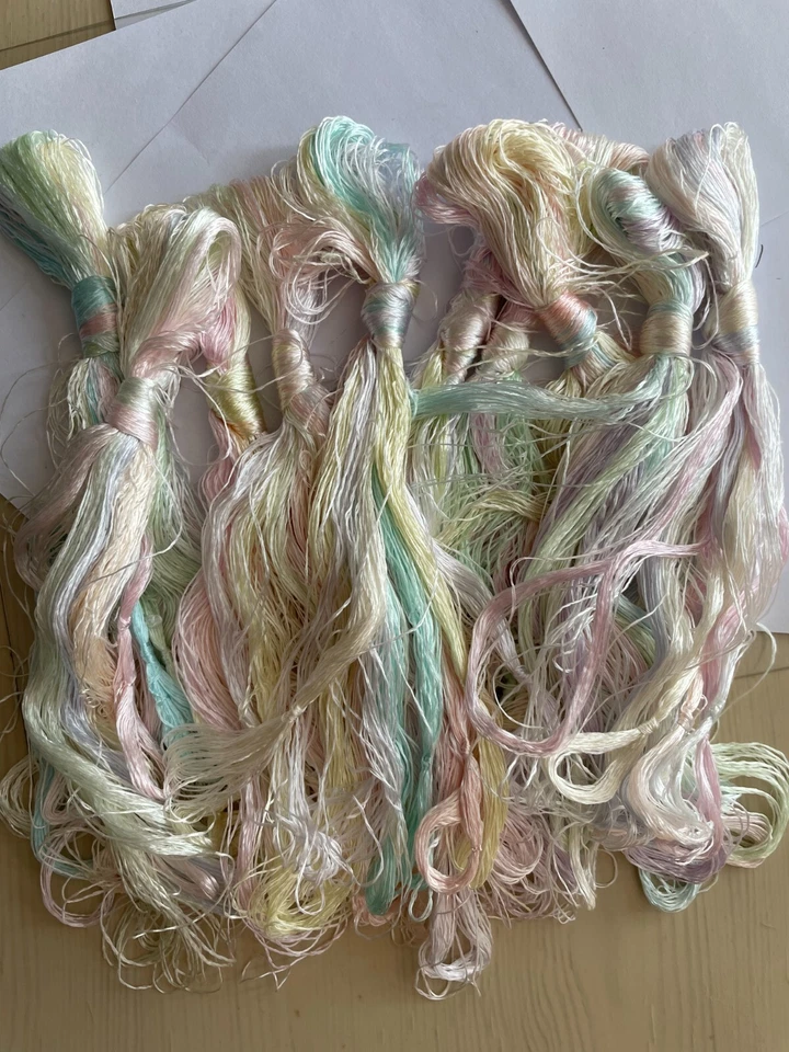 100%natural silk,hand-dyed embroidery floss/thread  light candy colors 50skeins - Image 3 of 4