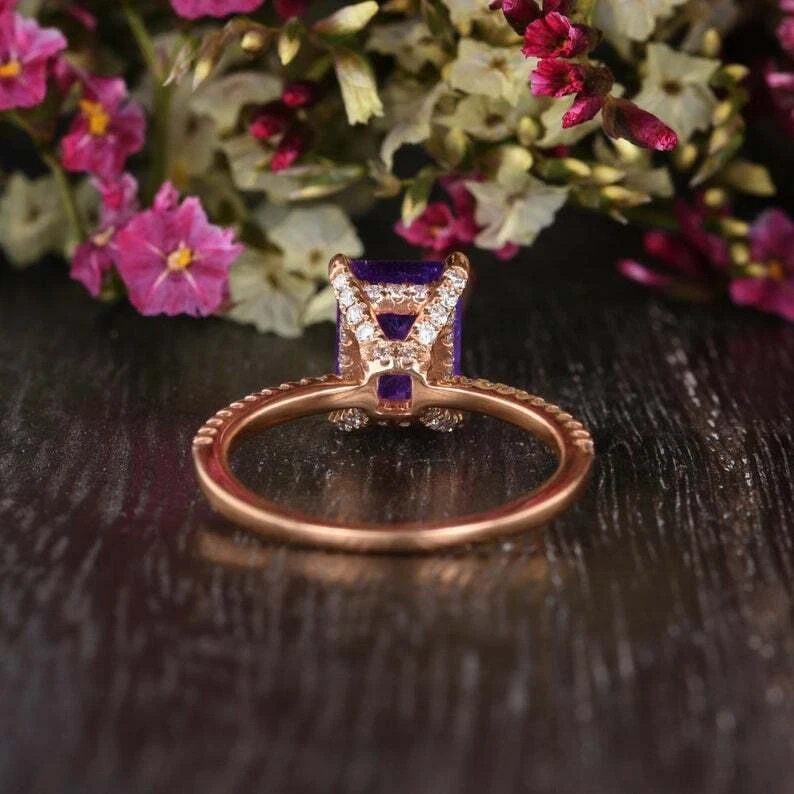 Anillo solitario de diamantes y amatista natural de 1,2 quilates con detalles de oro rosa sólido de 14 k Foto 2 de 4